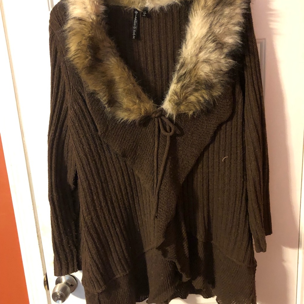 Fur collared sweater
